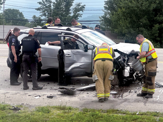 Emergency Crews Respond to T-Bone Wreck